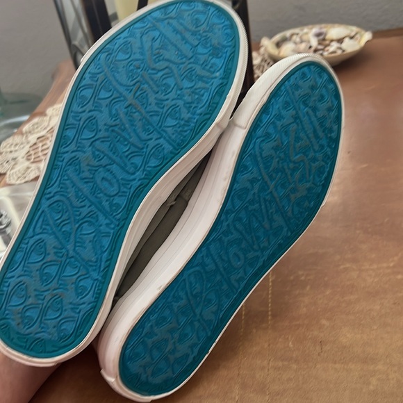 Blowfish canvas shoes like new sz8 - Picture 3 of 4